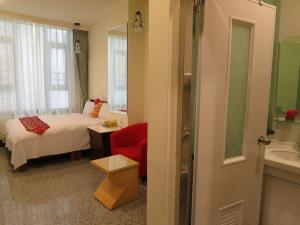 Phòng Tiêu Chuẩn Giường Đôi (Standard Double Room)