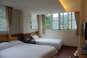 Phòng 3 Người Có Bồn Tắm (Triple Room with Bath)