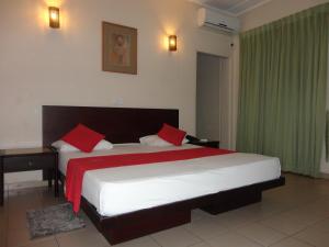 Deluxe Double Room room in Shalimar Hotel