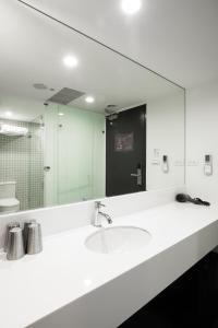 Phòng 4 Người Có Vòi Sen (Quadruple Room with Shower)