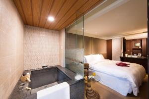 Phòng Cao Cấp Cho Hai Người (Superior Double Room)
