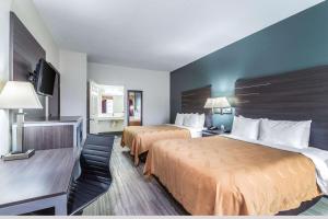 Queen Room with Two Queen Beds - Non-Smoking room in Quality Inn & Suites Canton