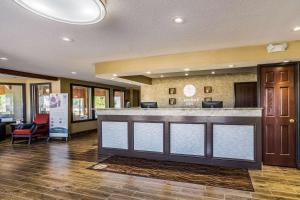 Comfort Inn Norwalk - Sandusky - image 1