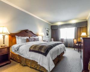 King Room - Non-Smoking room in Villa Montes Hotel, Ascend Hotel Collection