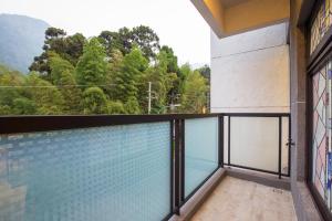Phòng có giường cỡ King nhìn ra cảnh núi non (King Room with Mountain View)