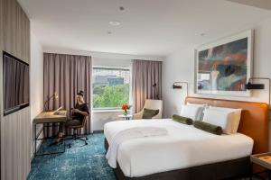 Deluxe King Room with City View room in Novotel Sydney Darling Square
