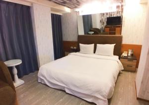 Phòng Tiêu Chuẩn Giường Đôi (Standard Double Room)