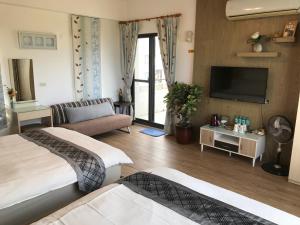Phòng 4 Người có Sân hiên (Quadruple Room with Terrace)