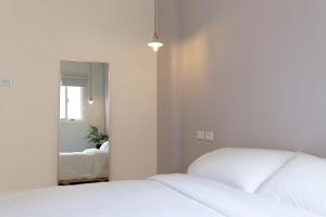 Phòng Giường Đôi Có Phòng Tắm Riêng (Double Room with Private Bathroom)