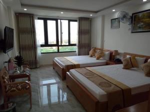 Phòng 4 Người Có Ban Công (Quadruple Room with Balcony)