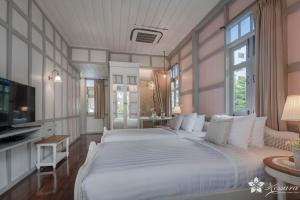 Superior Twin Room with Garden View room in Kessara Hotel