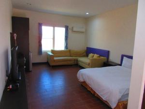 Phòng Giường Đôi Nhìn Ra Núi (Double Room with Mountain View)