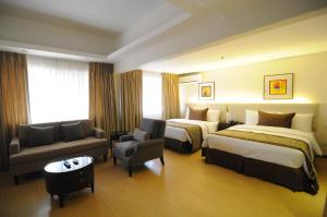 Imperial Palace Suites image 1