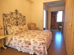Phòng Có Giường Cỡ Queen Và Bồn Tắm Spa (Queen Room with Spa Bath)