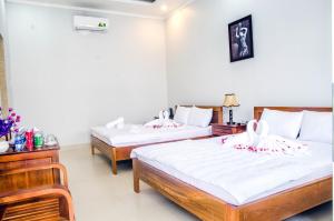 Phòng 4 Người Nhìn ra Hồ nước (Quadruple Room with Lake View)