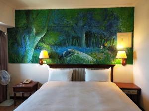 Phòng Giường Đôi Lớn Loại Sang (Deluxe Queen Room)
