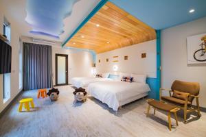Phòng gia đình có sân thượng (Family Room with Terrace)