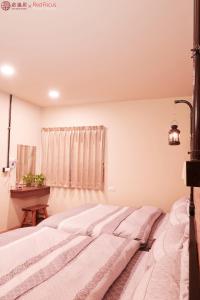 Phòng Tiêu Chuẩn 4 Người (Standard Quadruple Room)
