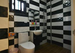 Phòng 4 Người (Quadruple Room)