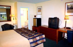 King Room - Non-Smoking room in Americas Best Value Inn - Livermore