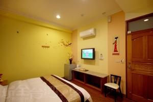 Phòng Giường Đôi Có Phòng Tắm Riêng (Double Room with Private Bathroom)