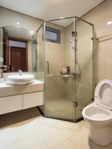 Căn Hộ 3 Phòng Ngủ (Three-Bedroom Apartment)