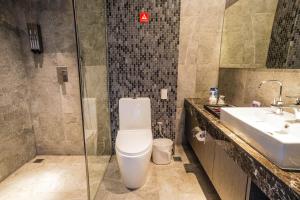 Phòng Thương gia 4 giường (Business Quadruple Room)