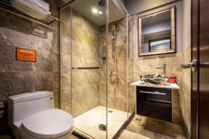 Phòng Giường Đôi Nhìn Ra Biển (Double Room with Sea View)