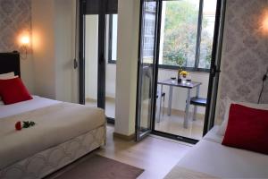 Suite with Terrace room in Universo Romantico