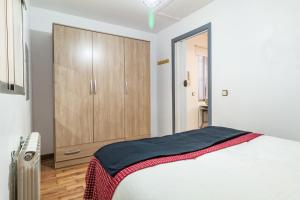 One-Bedroom Apartment room in PYR Select Madrid Sur VII