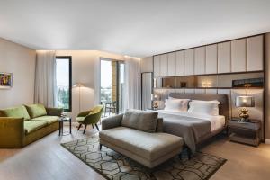 Grand Premium Room with Old City View  room in The Inbal Jerusalem