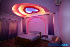 Phòng Giường Đôi Có Ban Công (Double Room with Balcony)