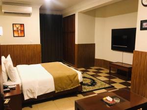 Deluxe Double Room room in Hotel One Jinnah