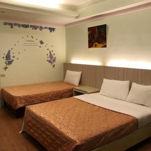 Phòng 4 Người Có Phòng Tắm (Quadruple Room with Bathroom)