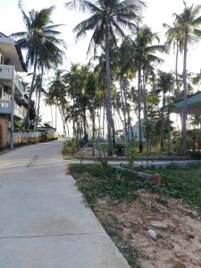 Nhà 3 Phòng Ngủ (Three-Bedroom House)