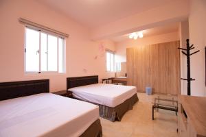 Phòng Có 2 Giường Cỡ Queen (Queen Room with Two Queen Beds)