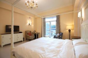 Phòng Đôi Loại Sang (Deluxe Double Room)