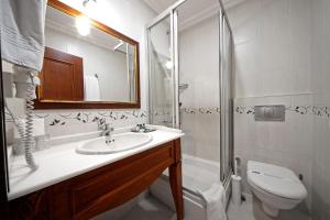 Standard Double or Twin Room room in Azade Hotel Istanbul