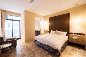 Phòng Giường Đôi Có Ban Công (Double Room with Balcony)