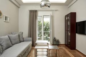 Apartment with Balcony room in Charming Studio Apartment