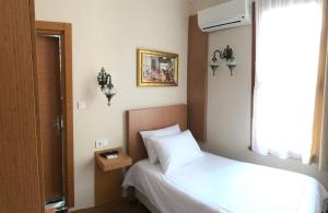 Standard Single Room room in Ottomans Pearl Hotel