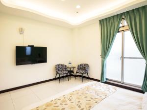 Phòng Có Giường Cỡ Queen Với Ban Công (Queen Room with Balcony)