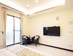 Phòng Có Giường Cỡ Queen Với Ban Công (Queen Room with Balcony)