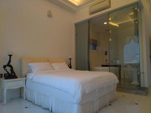 Phòng Giường Đôi Nhìn Ra Biển (Double Room with Sea View)