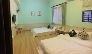 Phòng 4 Người Có Phòng Tắm (Quadruple Room with Bathroom)