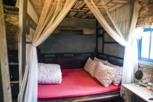 Phòng Giường Đôi Nhìn Ra Núi (Double Room with Mountain View)