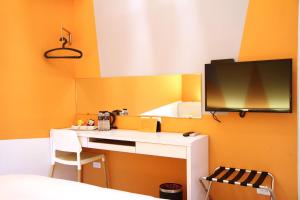 Phòng Tiêu Chuẩn Giường Đôi (Standard Double Room)