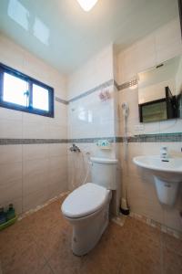 Phòng Tiêu Chuẩn 4 Người (Standard Quadruple Room)
