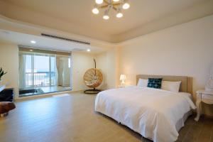 Phòng Loại Sang Hướng Biển có Giường Lớn (Deluxe King Sea View)