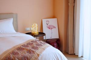 Phòng Deluxe giường King Hướng vườn (Deluxe King Garden View)